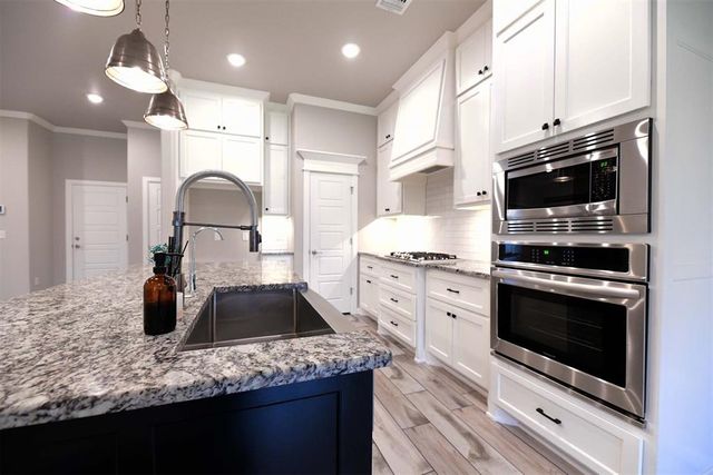 11817 Edi Avenue, Yukon, OK 73099