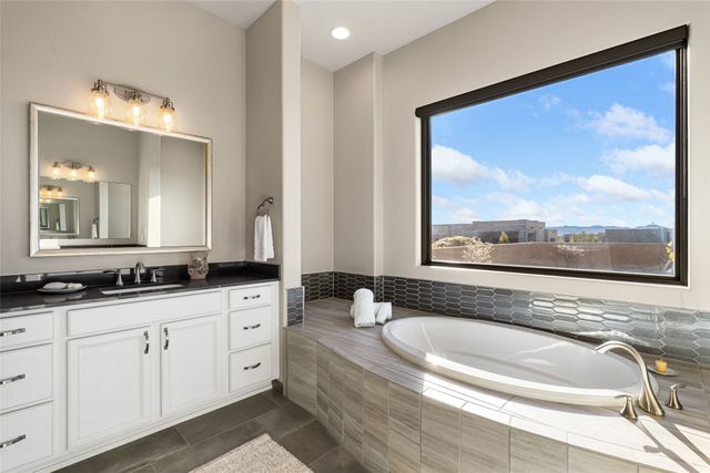 65 Paseo Las Terrazas, Santa Fe, NM 87506