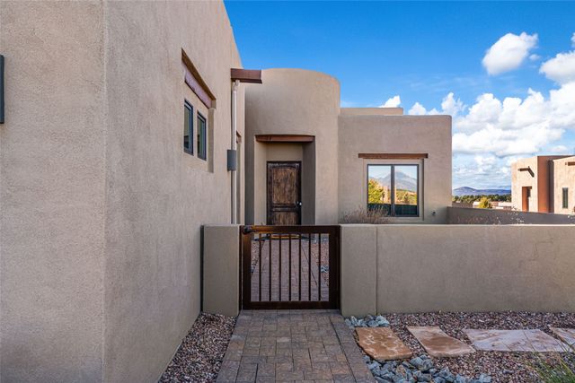 65 Paseo Las Terrazas, Santa Fe, NM 87506