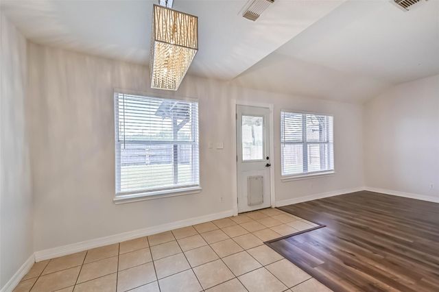 911 Ruth Circle, Texas City, TX 77591