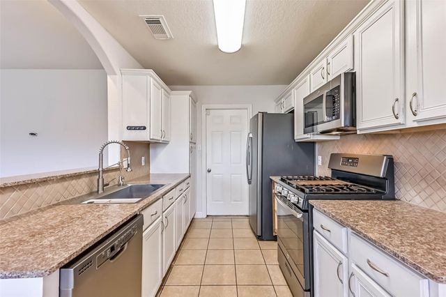 911 Ruth Circle, Texas City, TX 77591