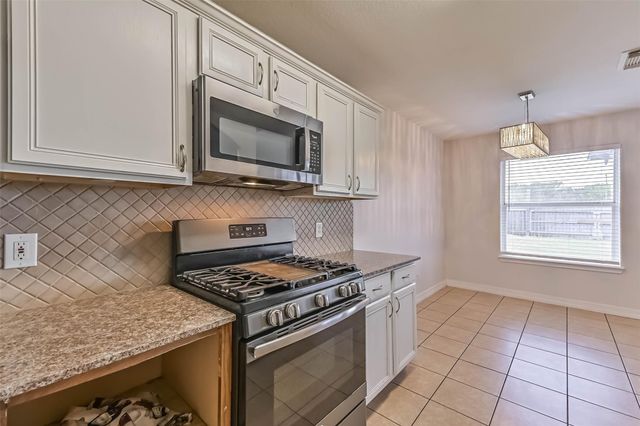 911 Ruth Circle, Texas City, TX 77591