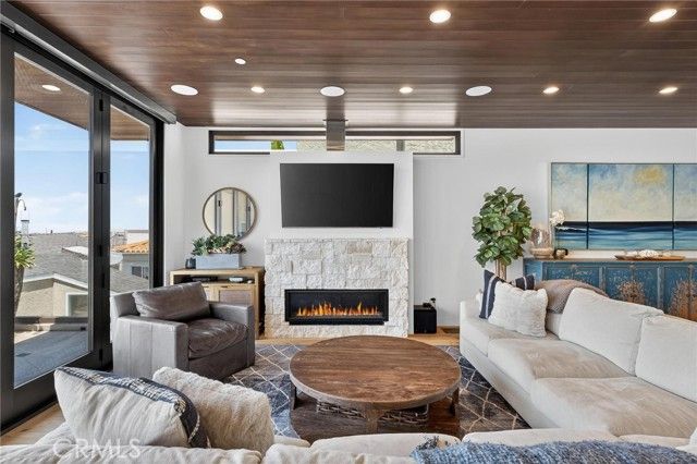 1501 Palm Drive, Hermosa Beach, CA 90254