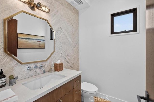 1501 Palm Drive, Hermosa Beach, CA 90254