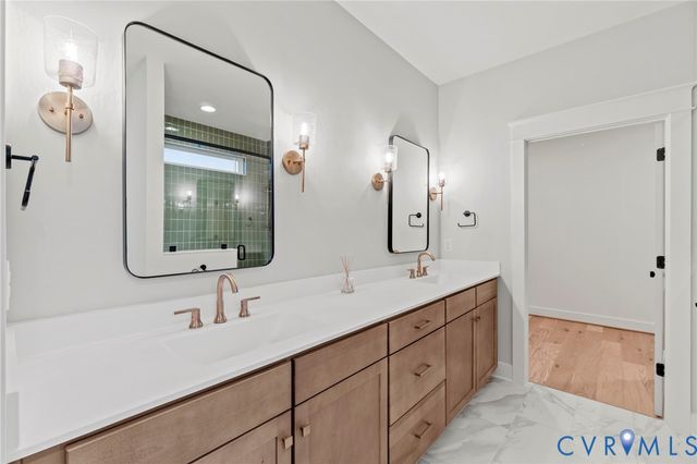 17307 Jojo Ln, Moseley, VA 23120