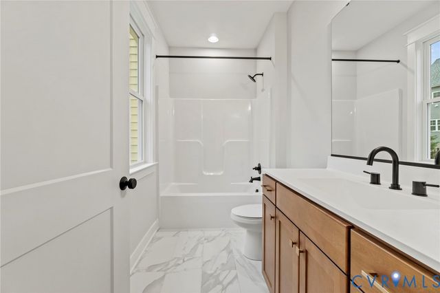 17307 Jojo Ln, Moseley, VA 23120