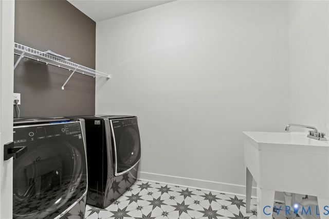 17307 Jojo Ln, Moseley, VA 23120