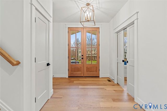 17307 Jojo Ln, Moseley, VA 23120