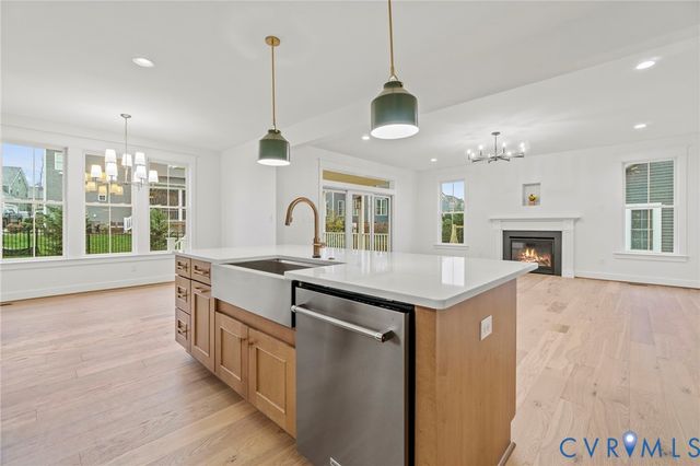 17307 Jojo Ln, Moseley, VA 23120