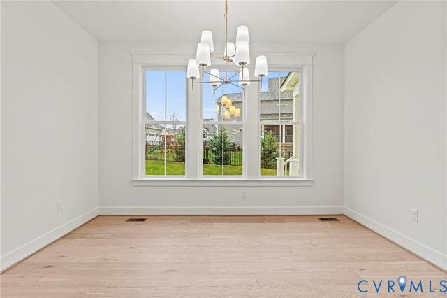 17307 Jojo Ln, Moseley, VA 23120