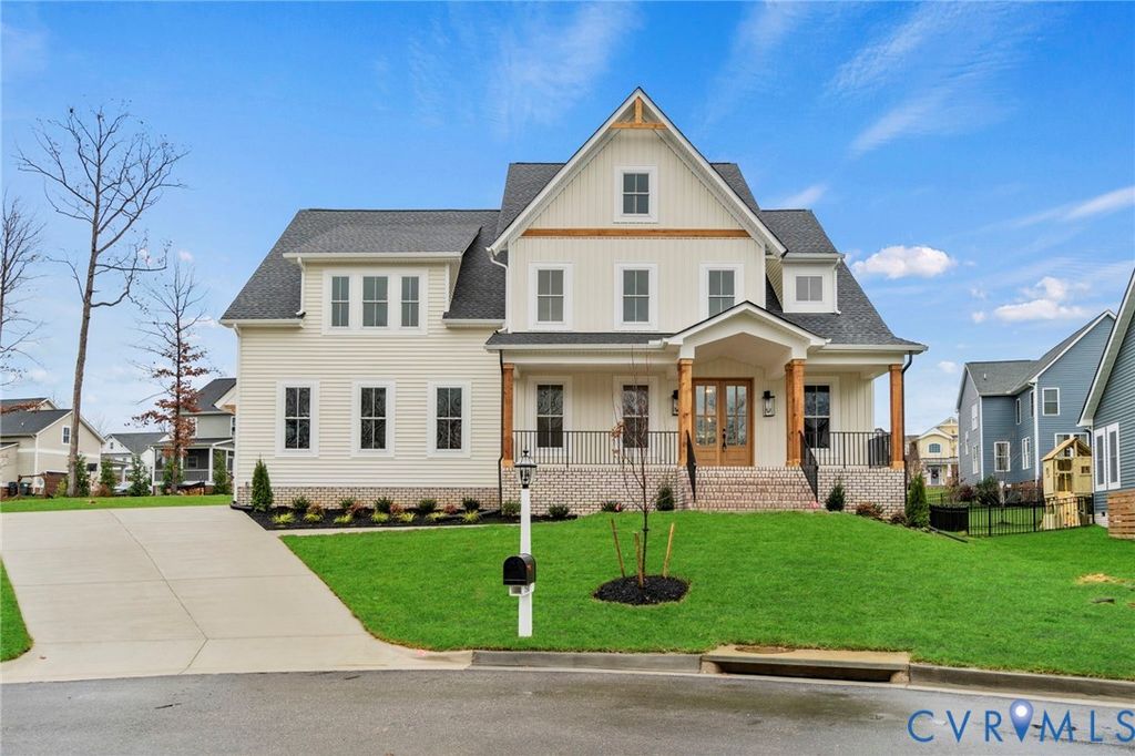 17307 Jojo Ln, Moseley, VA 23120