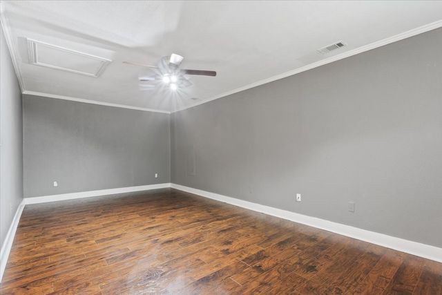 102 E Southland Avenue, Marlin, TX 76661