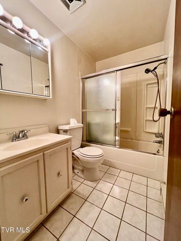 237 Southeast Grandview Drive, Wise, VA 24293