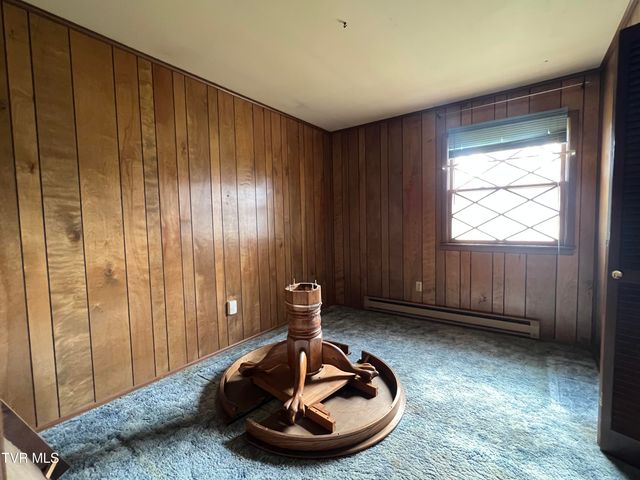 237 Southeast Grandview Drive, Wise, VA 24293