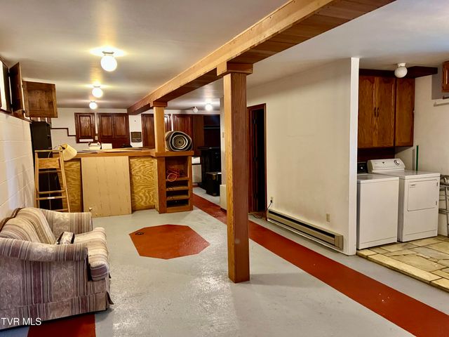 237 Southeast Grandview Drive, Wise, VA 24293