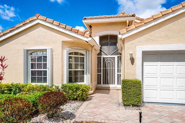 6594 Sun River Road, Boynton Beach, FL 33437