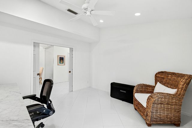 6594 Sun River Road, Boynton Beach, FL 33437