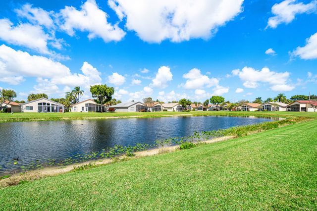 6594 Sun River Road, Boynton Beach, FL 33437