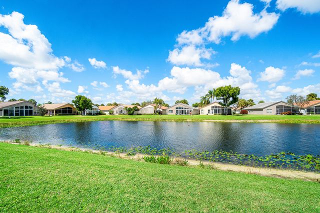 6594 Sun River Road, Boynton Beach, FL 33437