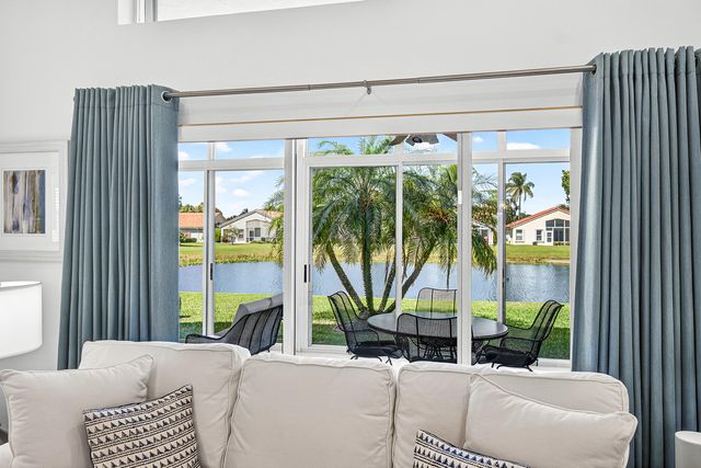 6594 Sun River Road, Boynton Beach, FL 33437