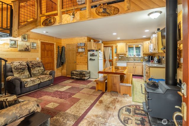 1850 Timber Mountain Loop, Cle Elum, WA 98922