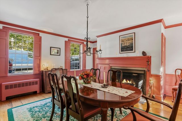 16 Common Street, Boston, MA 02129