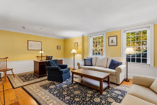 16 Common Street, Boston, MA 02129