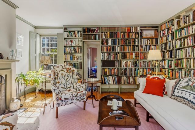 16 Common Street, Boston, MA 02129