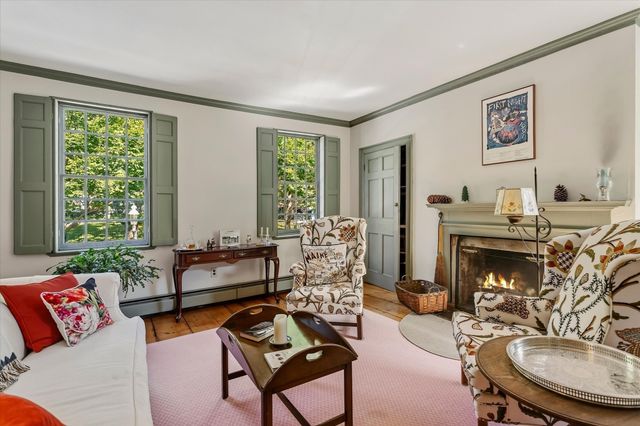 16 Common Street, Boston, MA 02129