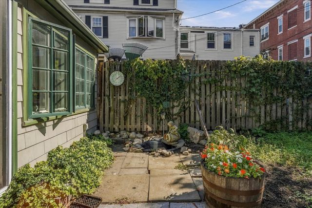 16 Common Street, Boston, MA 02129