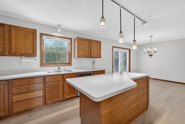 3333 Basil Drive, Madison, WI 53704