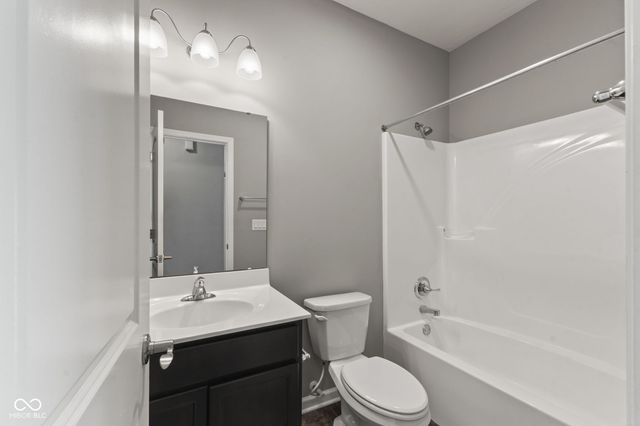 556 Dylan Drive, Avon, IN 46123