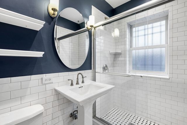 538 W Brompton Avenue 1E, Chicago, IL 60657