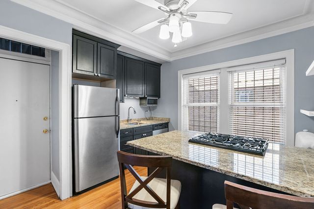 538 W Brompton Avenue 1E, Chicago, IL 60657