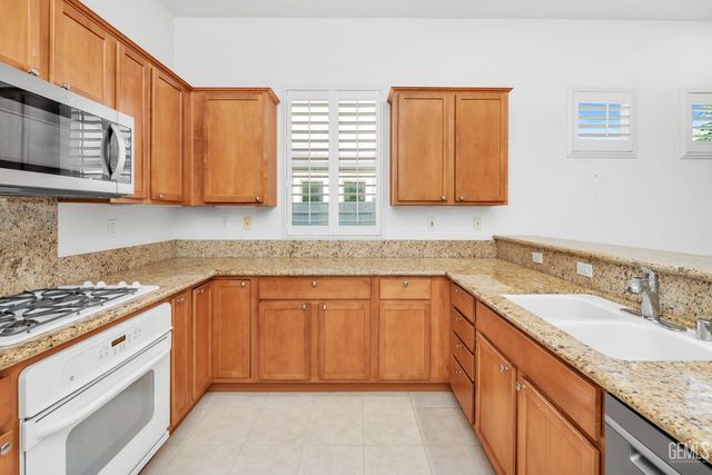 14420 Terrazzo Drive, Bakersfield, CA 93306