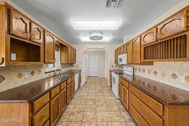 22202 W HILTON Avenue, Buckeye, AZ 85326