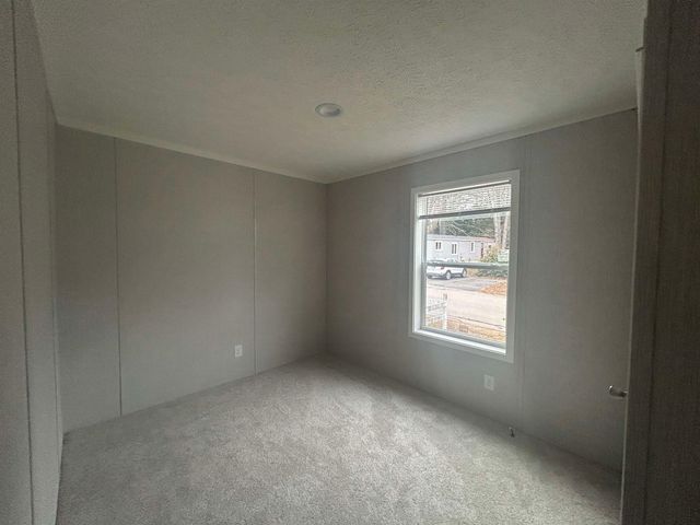 45 Crystal Springs Way, Somersworth, NH 03878