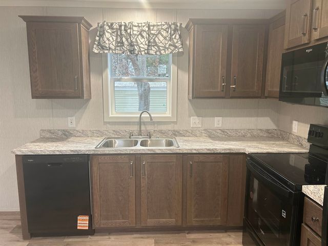 45 Crystal Springs Way, Somersworth, NH 03878