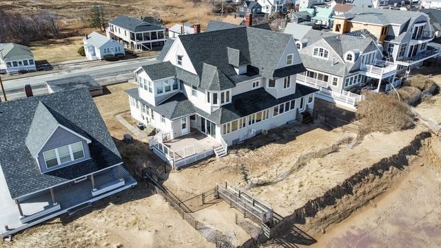 154 North End Boulevard, Salisbury, MA 01952