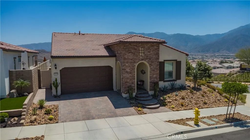 11829 Wandering Way, Corona, CA 92883