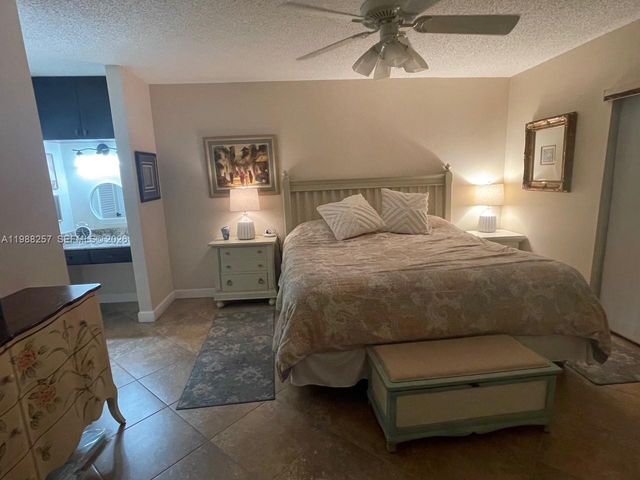 281 S Hollybrook Drive 50205, Pembroke Pines, FL 33025