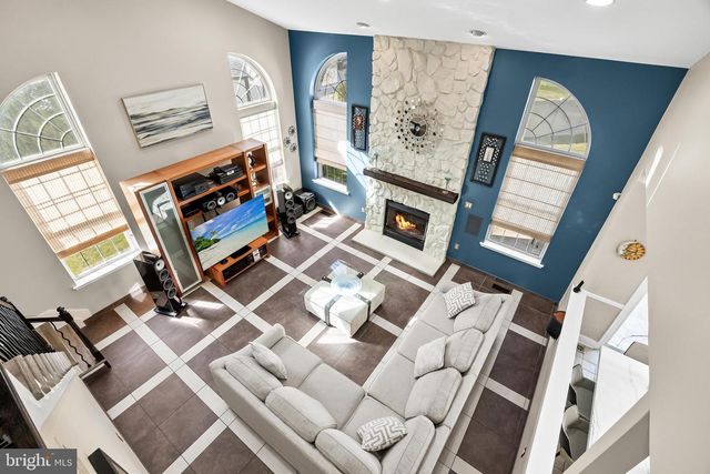 2 ROTHBURY DR, Lumberton, NJ 08048