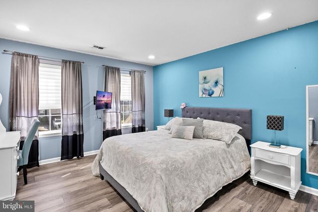 2 ROTHBURY DR, Lumberton, NJ 08048