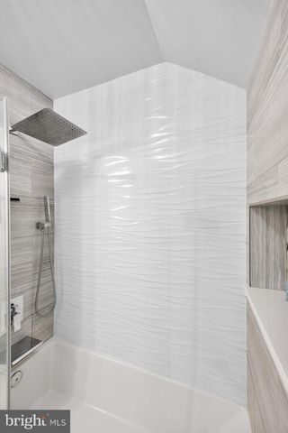 2 ROTHBURY DR, Lumberton, NJ 08048