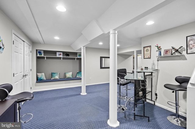 2 ROTHBURY DR, Lumberton, NJ 08048