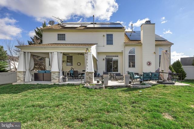 2 ROTHBURY DR, Lumberton, NJ 08048