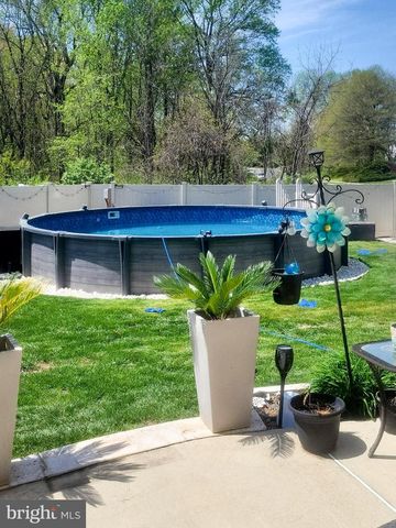 2 ROTHBURY DR, Lumberton, NJ 08048