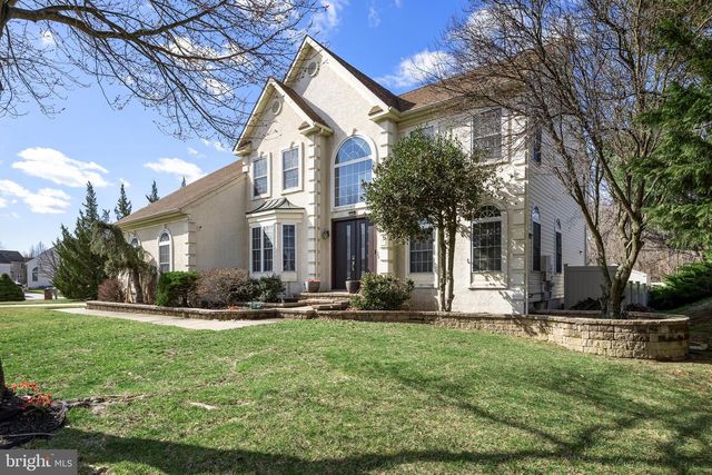 2 ROTHBURY DR, Lumberton, NJ 08048