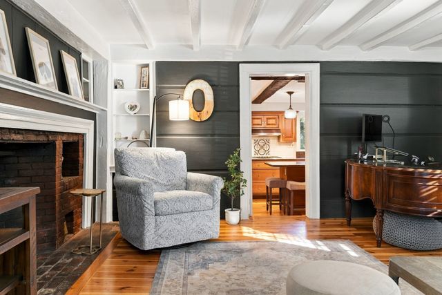 405 Andover St, Wilmington, MA 01887