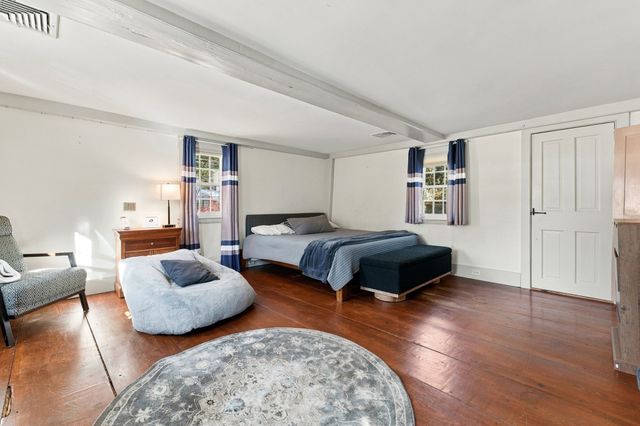 405 Andover St, Wilmington, MA 01887